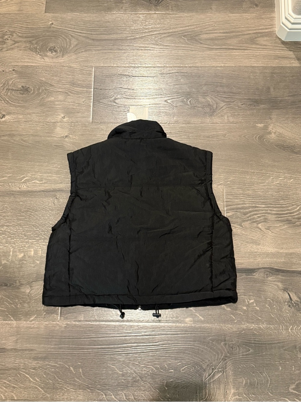 Women’s Black Quilted Puffer Vest - Lightweight Insulated Layer - Picture 5 of 6